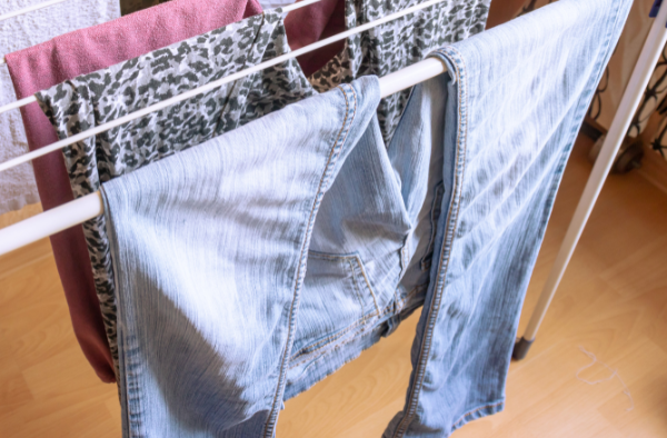 Air Drying Clothes To Reduce Energy Usage